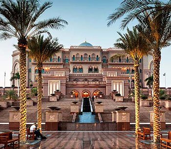 Abu Dhabi City Tour with Louvre Museum